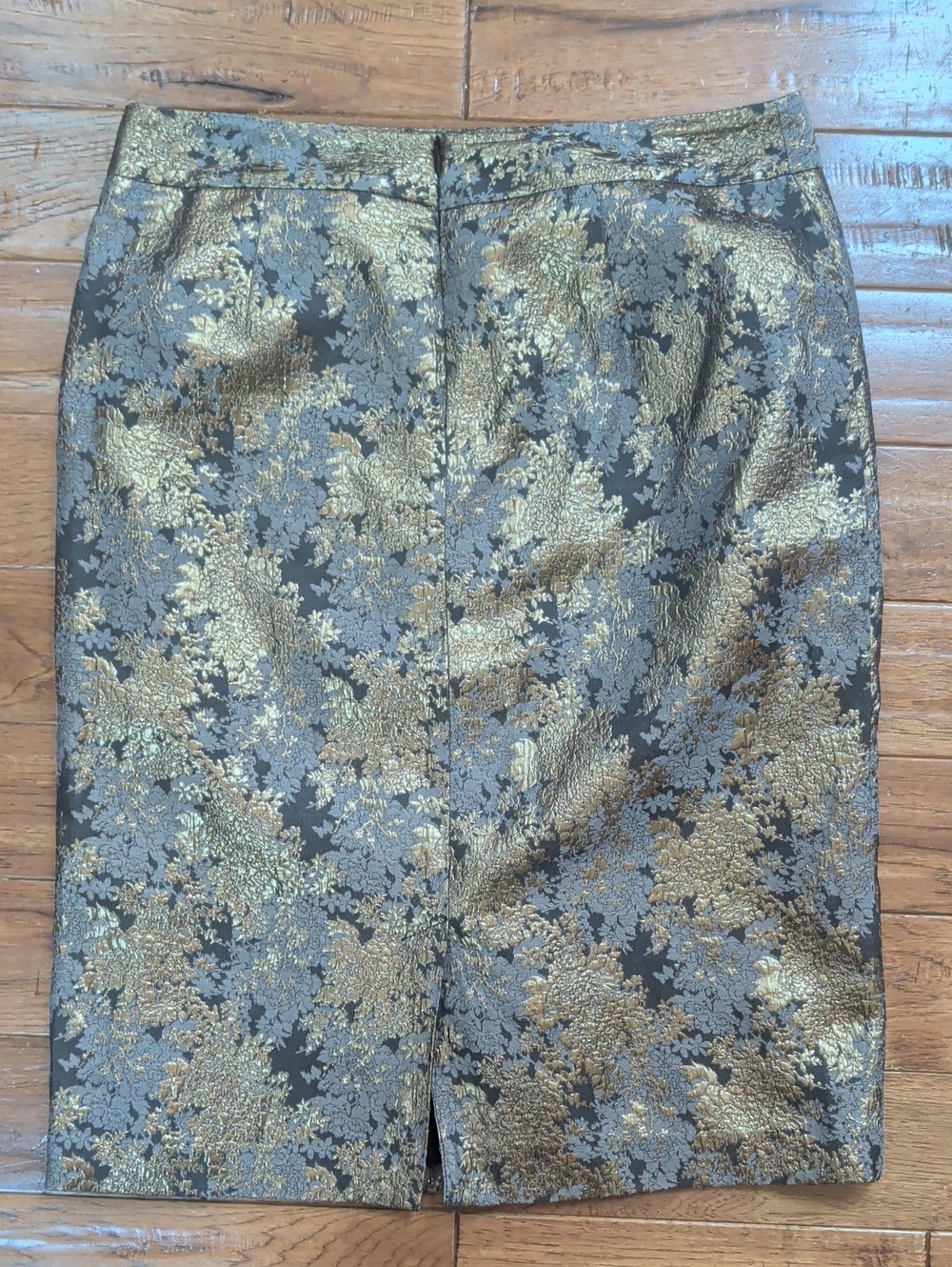 Liz Claiborne Career Gold and Blue Brocade Pencil Skirt - Picture 2 of 5